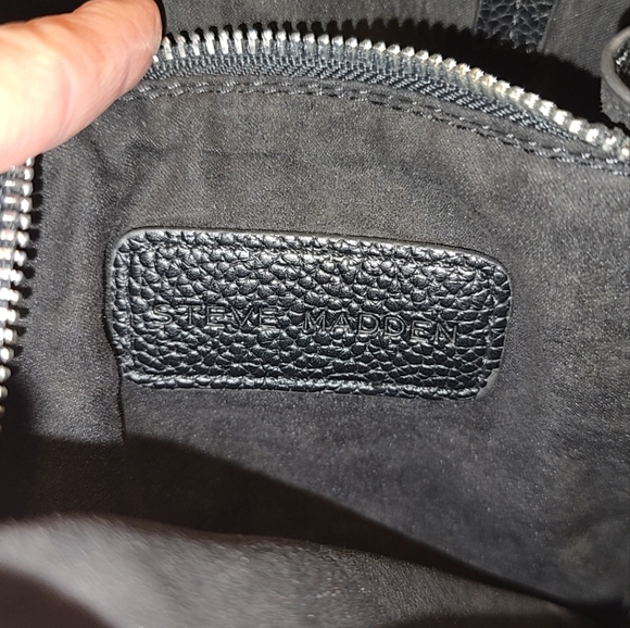 Steve Madden bevelyn black Satchel with silver studs NWT - Picture 5 of 6